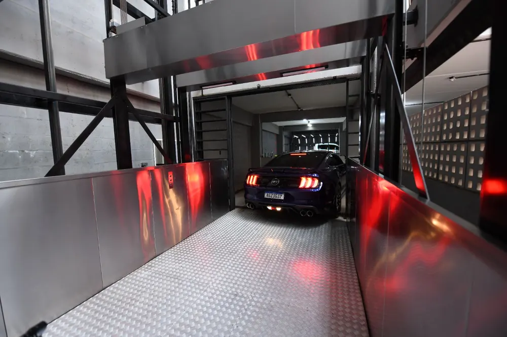 Elevador automotivo